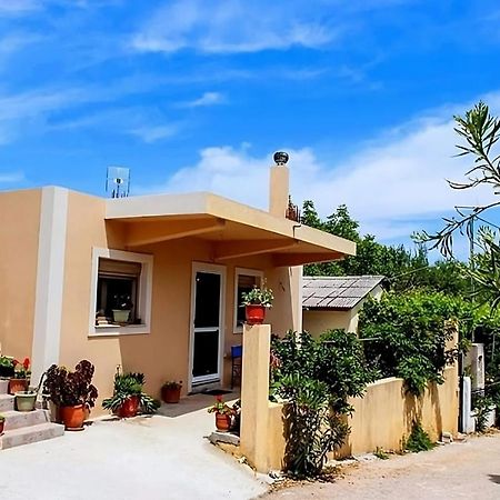 Flamiatos Garden Cottages Pouláta Exterior photo