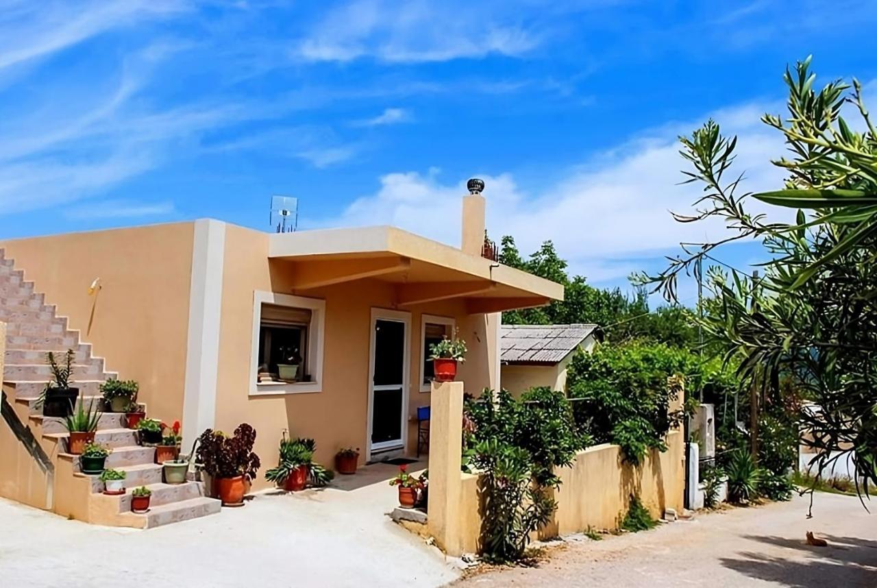Flamiatos Garden Cottages Pouláta Exterior photo